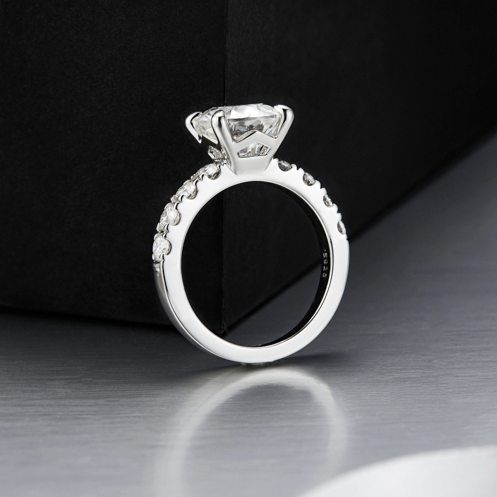 Gold moissanite ring