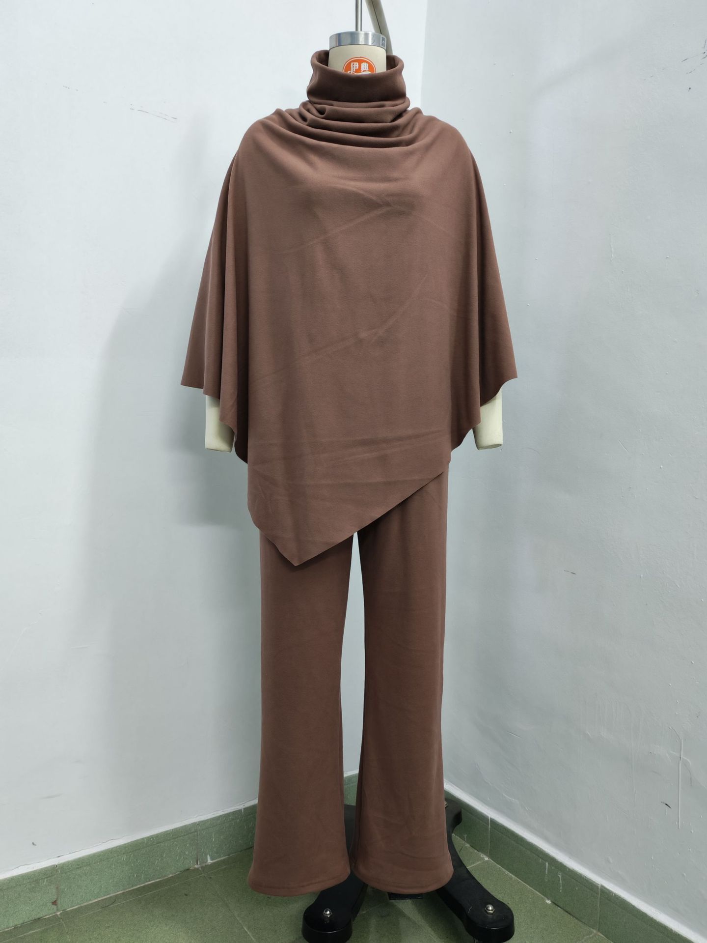 Women'S Autumn And Winter German Velvet Pile Collar Cape Top Wide Leg Pants Two-Piece Set