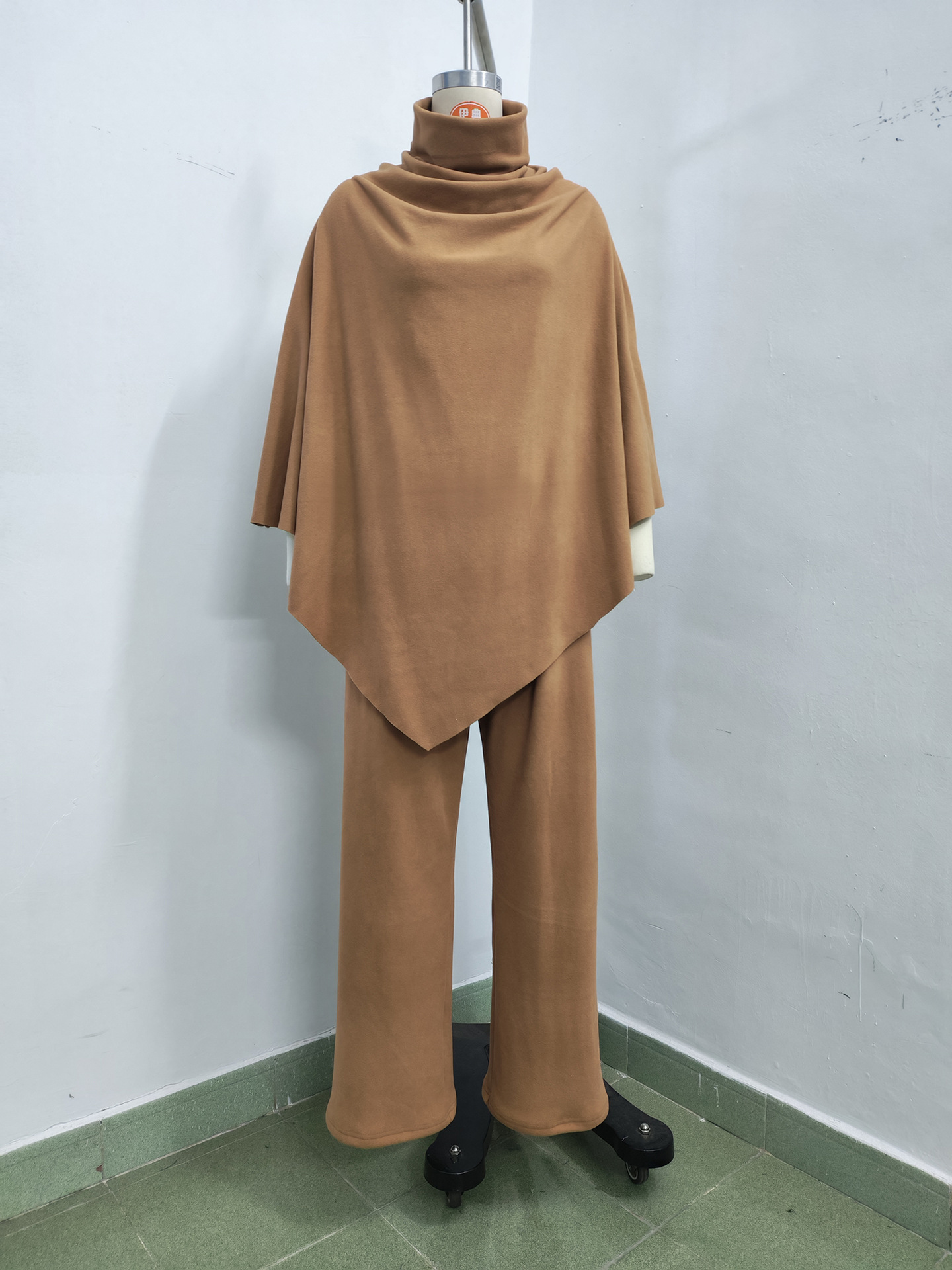 Women'S Autumn And Winter German Velvet Pile Collar Cape Top Wide Leg Pants Two-Piece Set